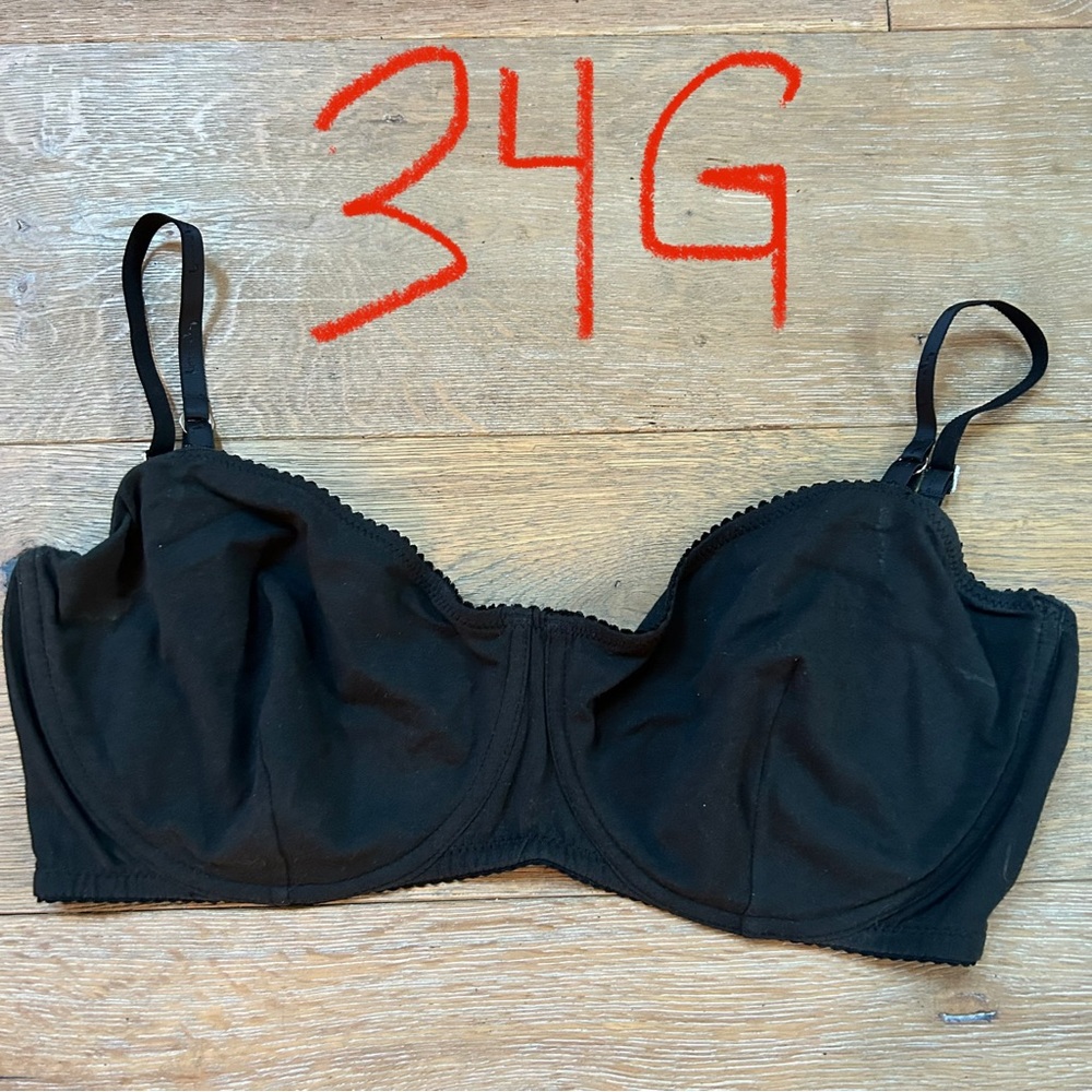 Lonely Underwear, Bobbi Bra